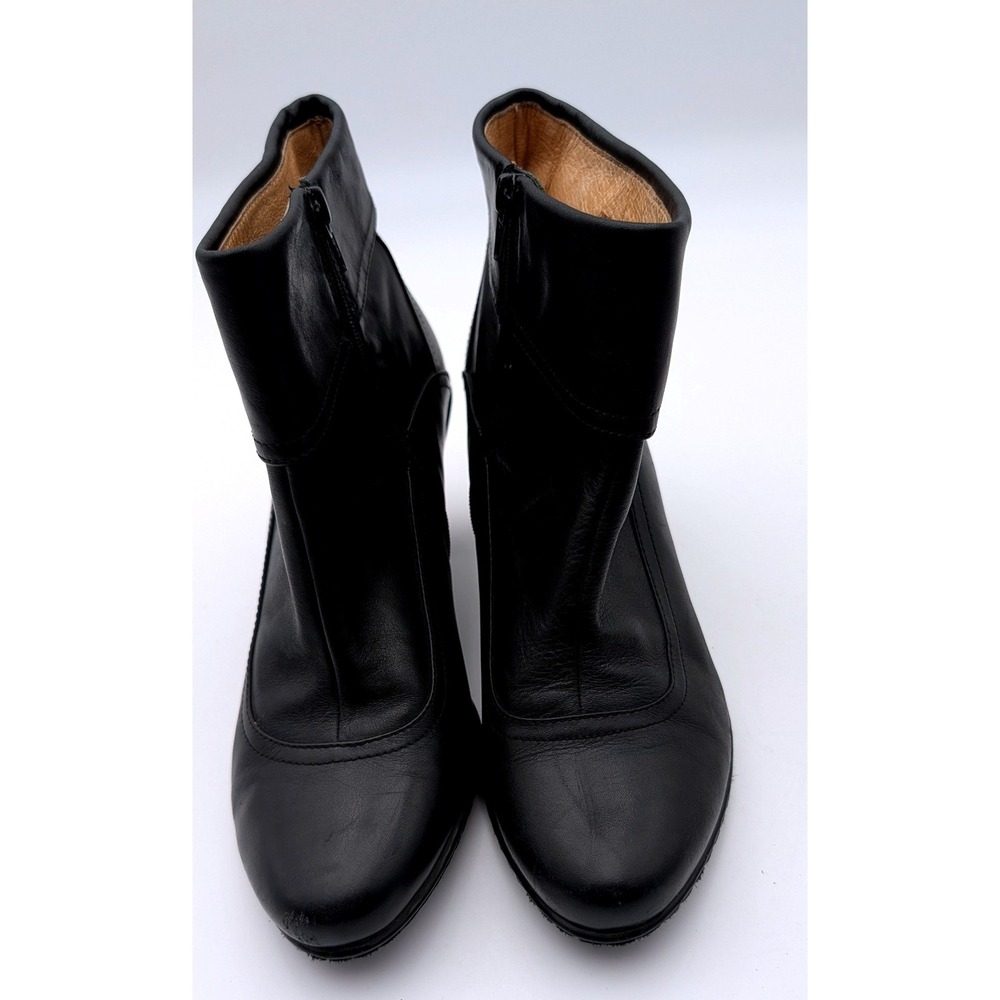 Sofft Black Leather Ankle Boots Kitten Heel Side Zip Almond Toe Womens 7M
